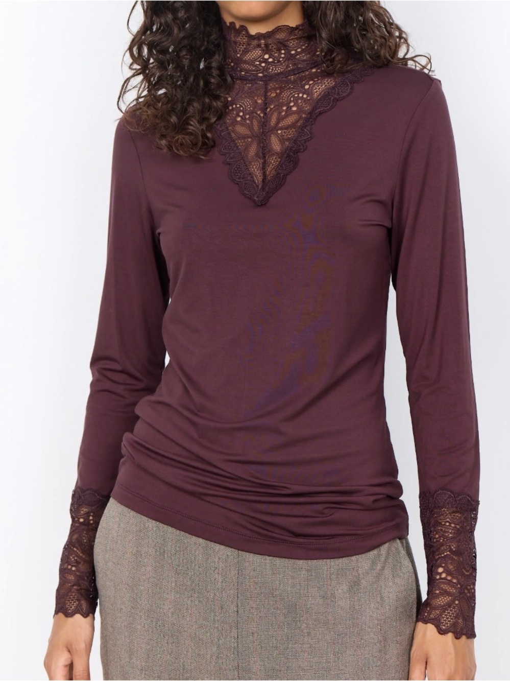Soyaconcept SC-Marica 20 Chocolate Plum Burgundy Lace Top XS